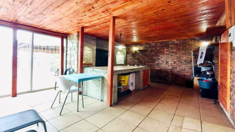 3 Bedroom Property for Sale in Miederpark North West